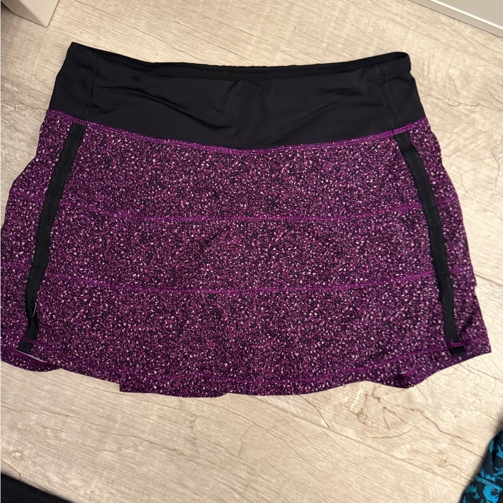 Lululemon Athletica Purple and Black Mini size 4